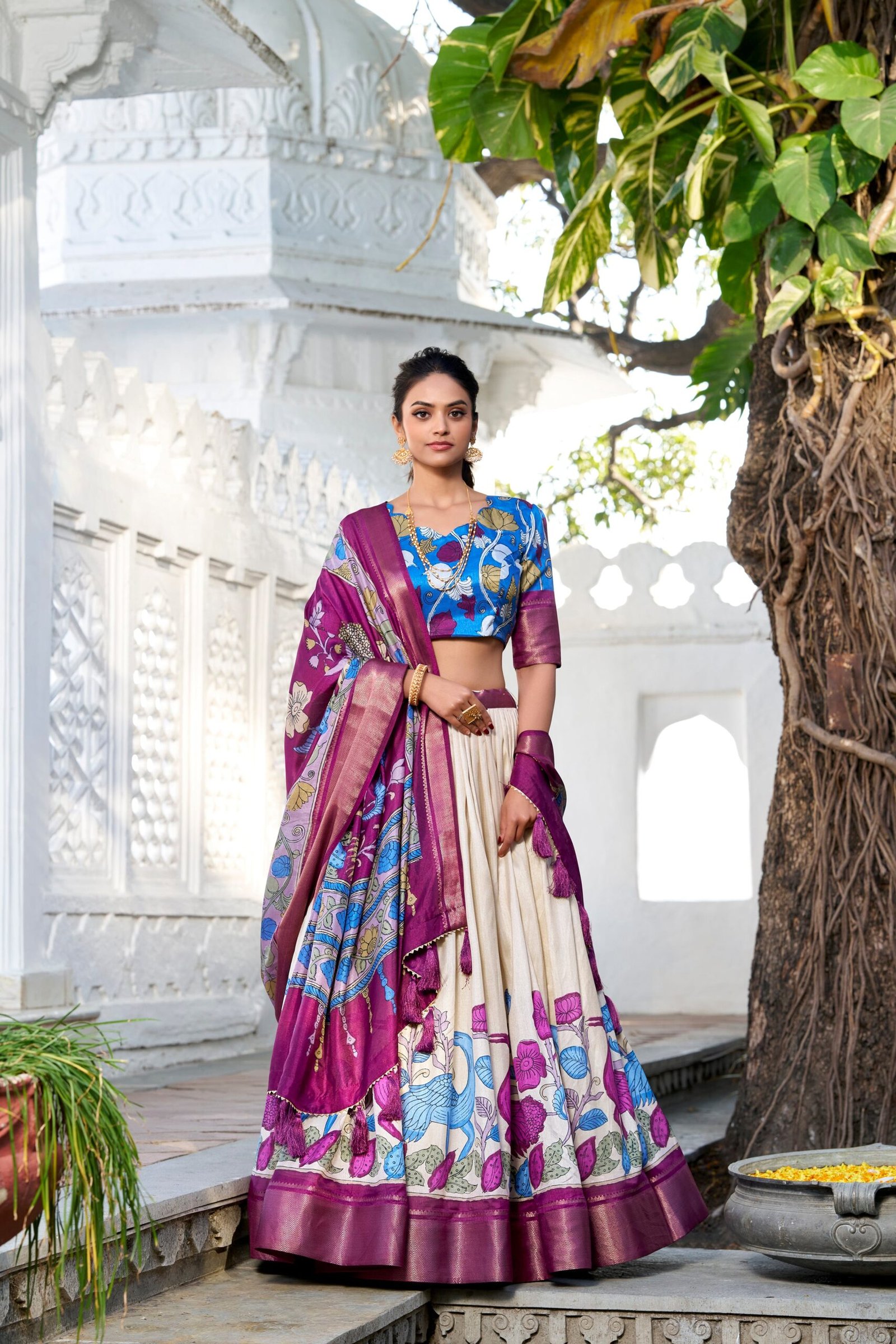 Doli - Kalamkari Print Dola Silk Off White Lehenga Set